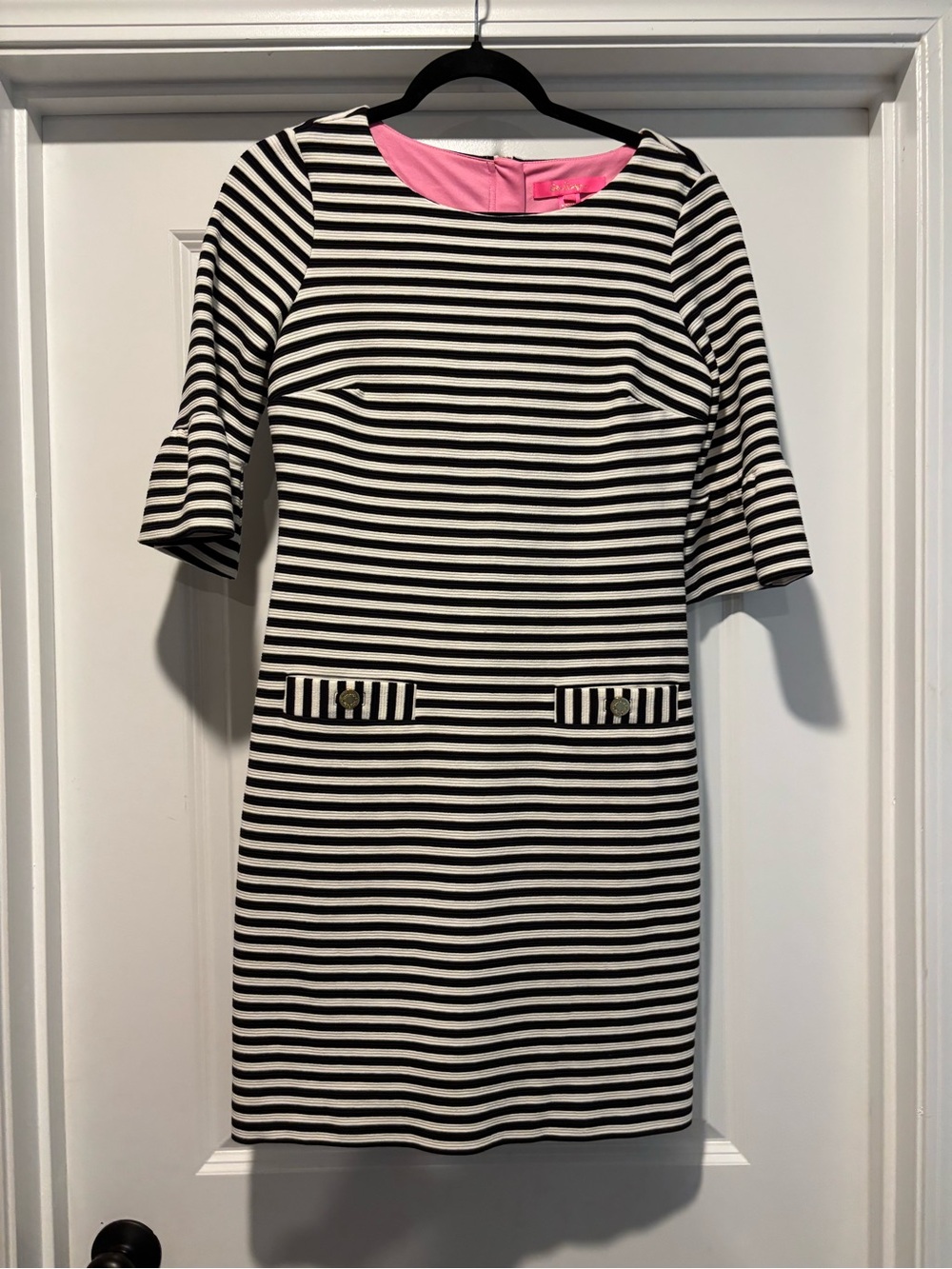 Lilly Pulitzer Black White Striped Shift Mini Dress Size XS- 3/4 Bell Sleeve Zip